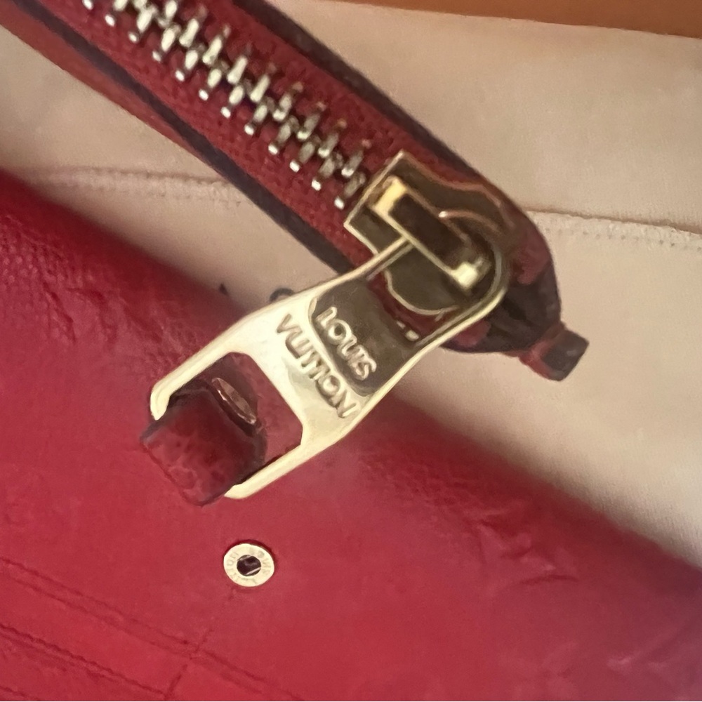 Louis Vuitton Empreinte red wallet with insert